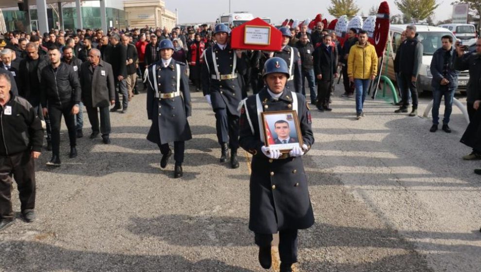 Uzman Çavuş Elmas'ın Cenazesi Malatya'da Toprağa Verildi