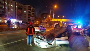 Çevre Yolu'nda 3 Aracın Karıştığı Kazada 1 Yaralı