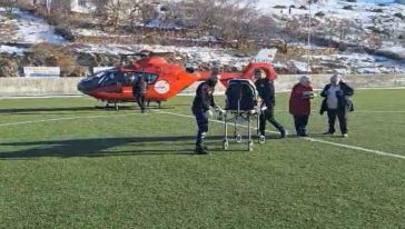 Pütürge'deki Hasta Kadın Helikopterle Malatya'ya Gönderildi