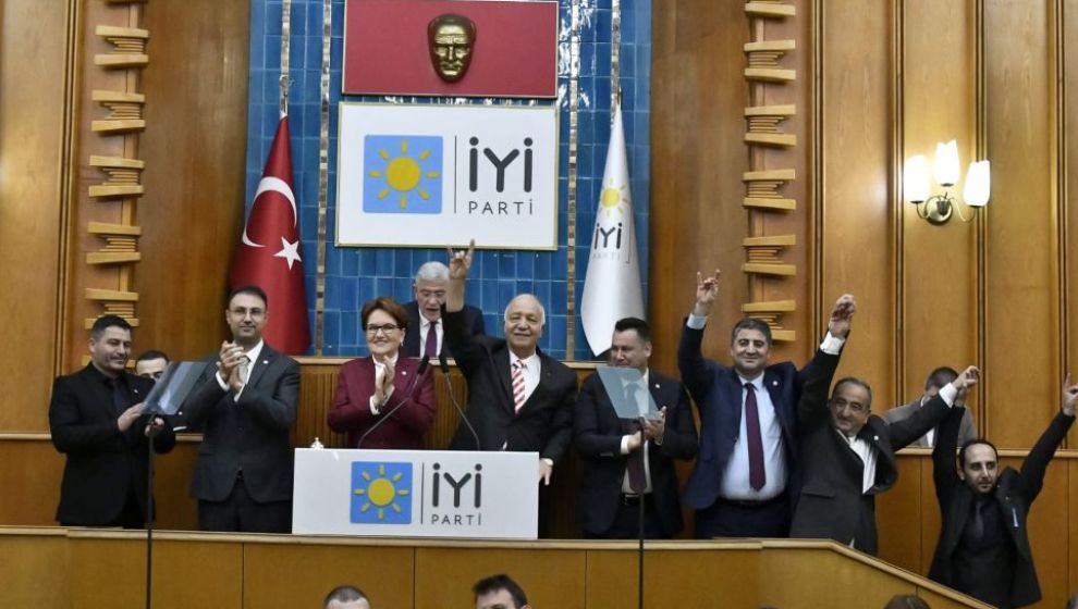 İyi Parti Genel Başkanı Akşener, Malatya Adaylarını Grupta Tanıttı