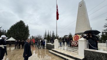 "Bütün Kahramanlarımızı, Şehit ve Gazilerimizi Minnetle Anıyoruz"