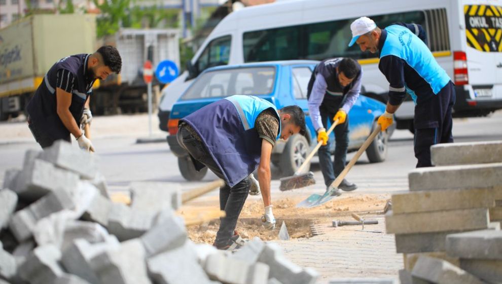 Battalgazi'nin 8 Mahallesinde Yol ve Kaldırım Çalışması