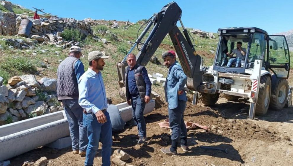 Hayvanların Su İhtiyacı İçin Sulaklar Yerleştirildi