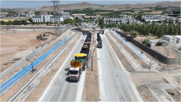 Büyükşehir'den İnönü Kampüsünde Yol Çalışması