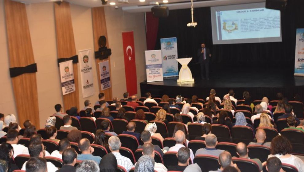 Büyükşehir Personeline Hizmet İçi Eğitim Veriliyor