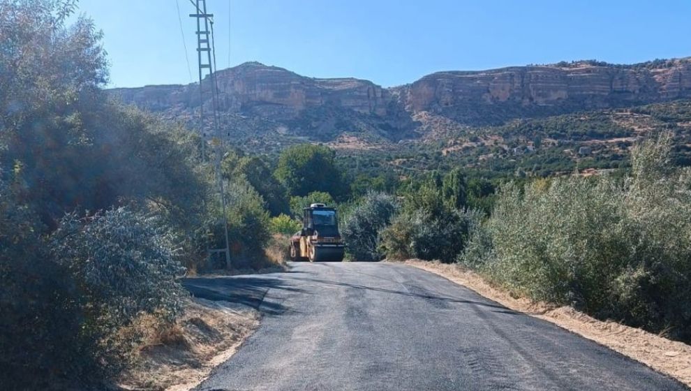 Büyükşehir'den Bağköy ve Hartut Yollarında Asfaltlama