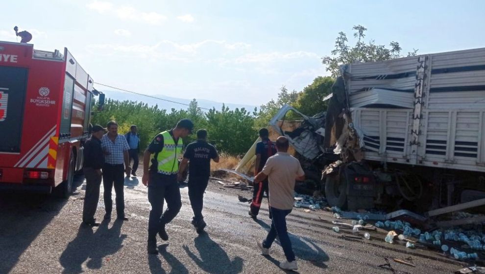 Savrulan Dorse TIR'a Çarptı, Sürücüsü Öldü