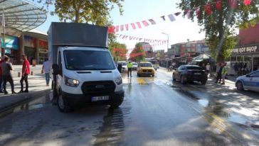 Servis Kamyonetinin Çarptığı Yaya Ağır Yaralandı