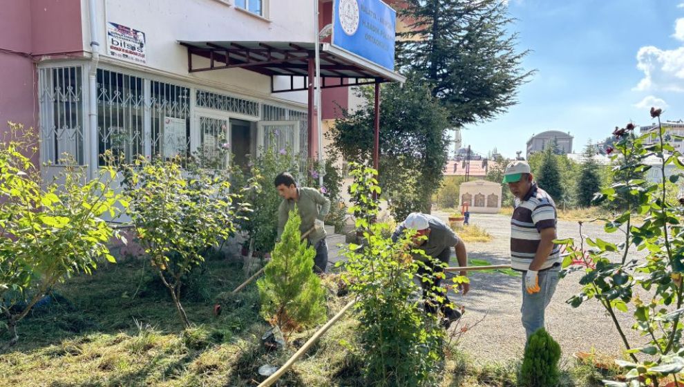 İlçe Belediyesinden Okullarda Kapsamlı Bakım ve Temizlik