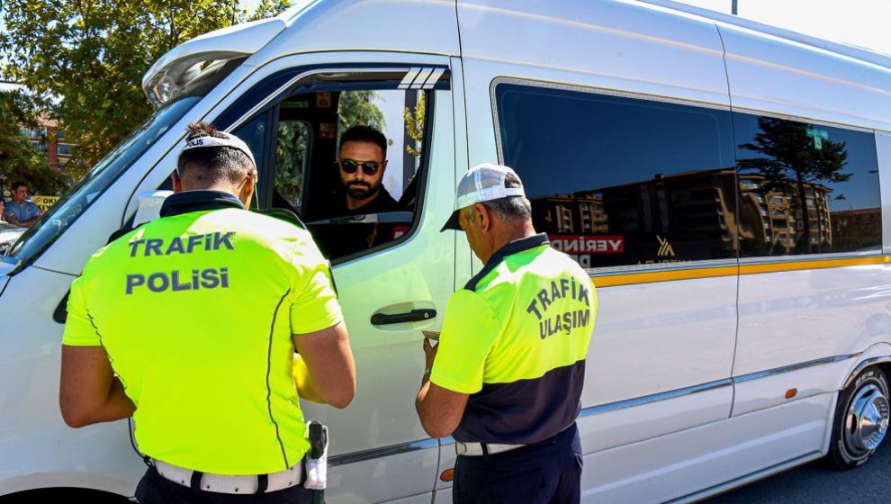 Okul Servislerinde Emniyet ve Belediye Denetimi