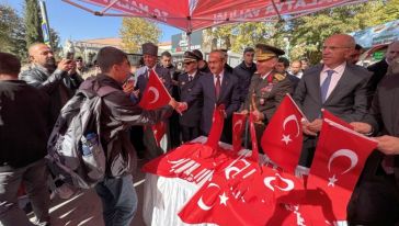 "Cumhuriyet, Aydınlık Yarınlara Yürümenin Teminatıdır"