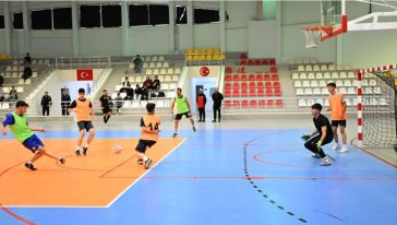 Futsal Turnuvasında Kolpaçino Takımı Şampiyon