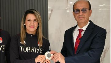 Başkan Geçit: "Genç Sporcular Hatice Akbaş'ı Örnek Almalılar"