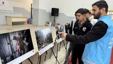 Lisede 'İnsanlığın Gözyaşı Filistin' Fotoğraf Sergisi