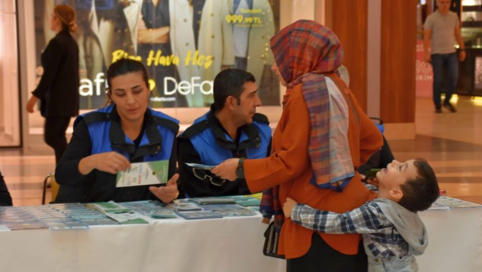 Emniyetten, Vatandaşlara Siber, Narkotik, Şiddet Suçlarına Karşı Bilgilendirme