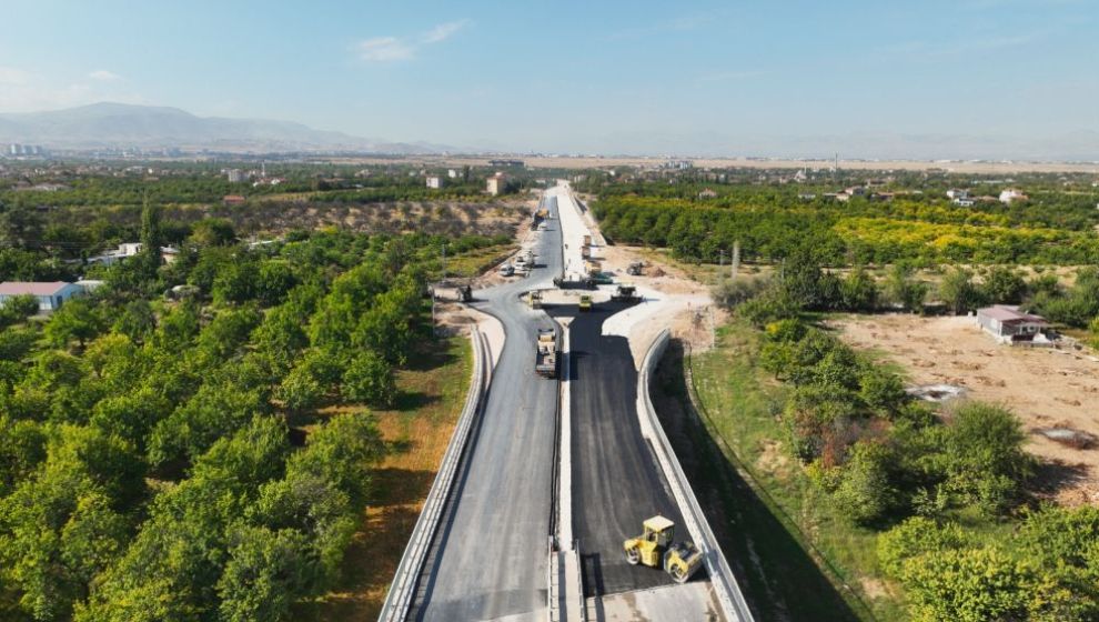 Kuzey Kuşak Yolu Son Etabında Asfaltlama Çalışması