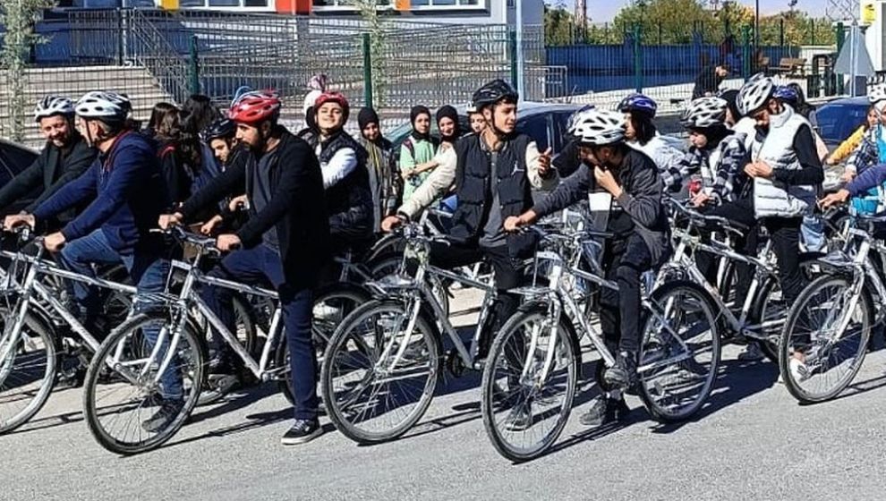 Liselilerden Madde Bağımlılığına Dikkat Çekmek İçin Etkinlik