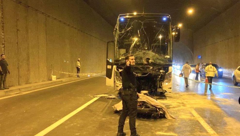 Malatya Otobüsü İstanbul'da Kaza Yaptı; 1 Ölü, 3 Yaralı..