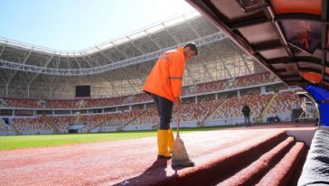 Malatya Stadı Depremden 22 Ay Sonraki Açılışa Hazırlanıyor