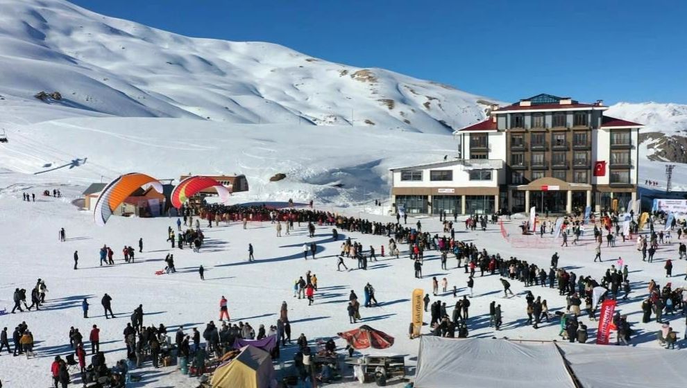 Hakkari'de Kış Sporları Kampı.. Malatyalı Gençler de Katılabilecek