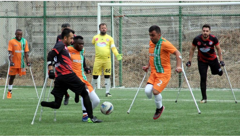 Ampute Futbol 1. Liginde Büyükşehir Belediye Rakibine Fark Yaptı