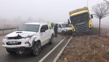 Elazığ- Malatya Yolundaki Zincirleme Kazalarda 7 Yaralı