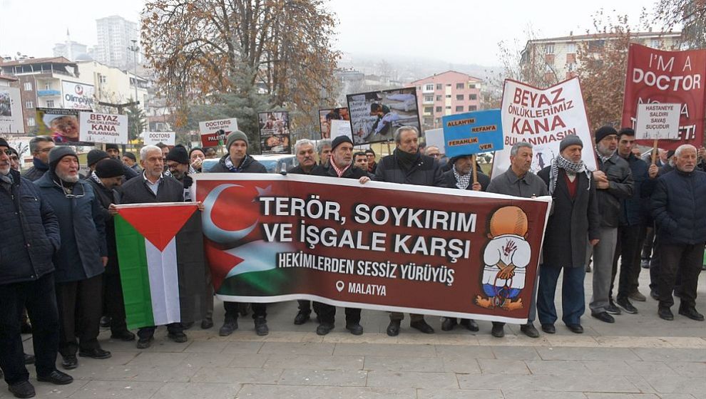 Sağlık Çalışanları İsrail'i Protesto Eylemini Sürdürdü