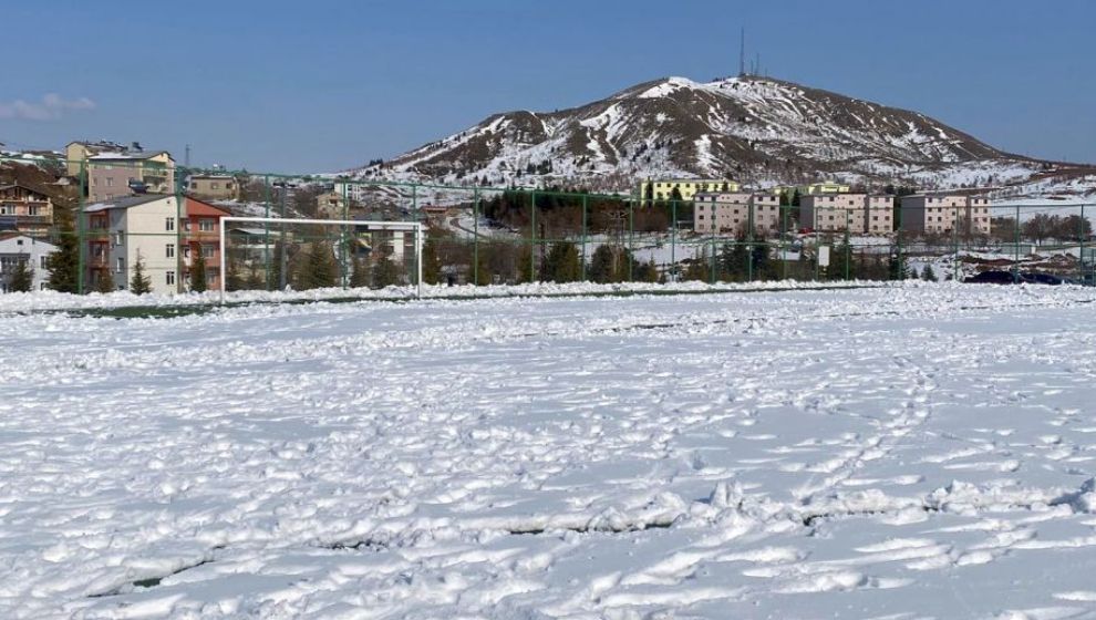 BAL'da Arapgirspor'un Maçı Sahası Kardan Temizlenmediği İçin Oynanamadı!