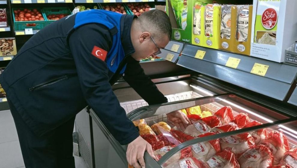 Battalgazi Zabıtasından Marketlerde Denetim