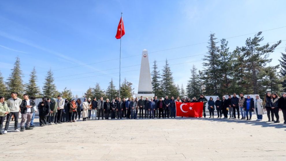 MTÜ'ye Bağlı Battalgazi MYO Öğrencileri Şehitlikte Bakım Yaptılar