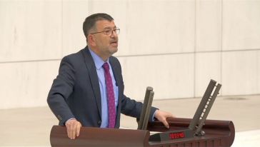 "Hırsız Arıyorsanız Sağınıza Solunuza Bakın!"