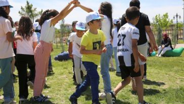 ‘Aile Her Şeydir' Konulu Program Düzenledi
