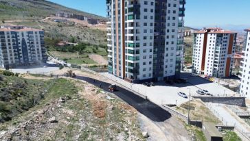 Çamurlu ve Bulgurlu Mahallelerinde Asfalt Çalışması