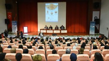 'Türkçe'nin Dünyası- Dünyanın Türkçesi' Paneli