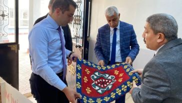 Yazıhan'da Drejan Halısı Kesim Töreni