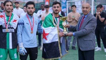 Yeşilyurt'taki 'Uluslar Arası' Futbol Turnuvası Sona Erdi