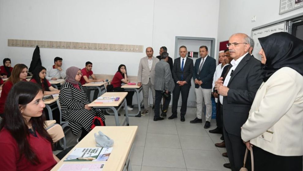 Büyükşehir'den 21 Bin 500 Öğrenciye İzleme ve Değerlendirme Sınavı