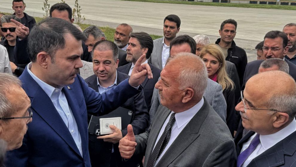 Doğanşehir Belediye Başkanı, Bakan Kurum'a Taleplerini Aktardı