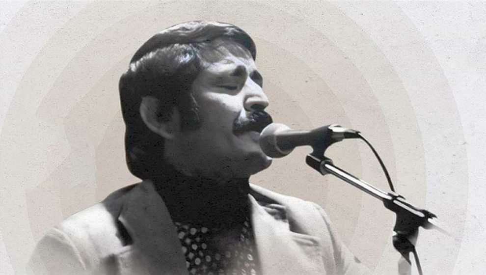 'Doğduğum İnsan Kitlesinin İçinde Yaşamayı Tercih Ettim':  Aşık Mahzuni Şerif