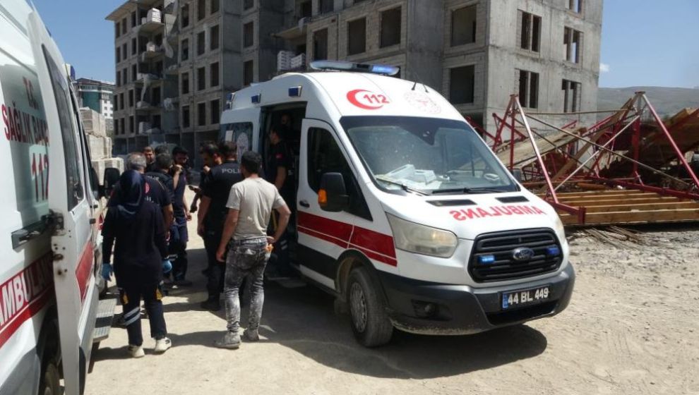 Şantiyede İşçiler Birbirine Girdi.. 3 Yaralı, 8 Gözaltı..