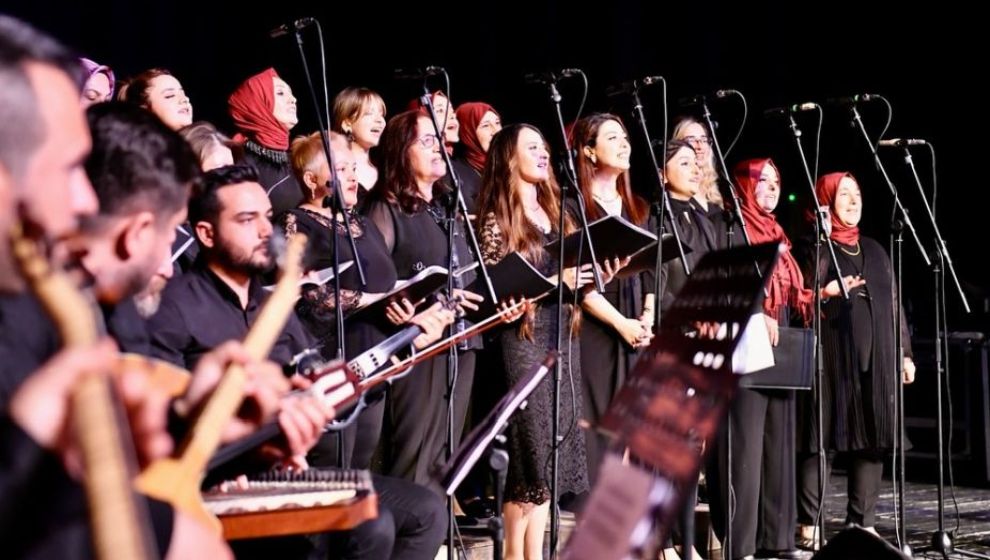Yeşilyurt Kadın Korosundan Anneler Günü Konseri
