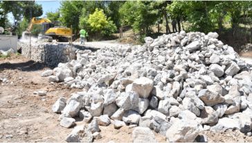 1 Yılda 15 Bin Metreküp Taş Duvar Çalışması Yapıldı