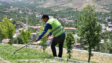 "Ekiplerimiz Parklarda Yenileme Seferberliği Başlattı"