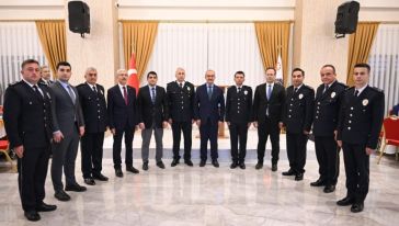 Emniyet'te Terfi Edenler İçin Tören Düzenlendi