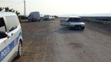 Kavga Ettiği Şahsı Otomobilinde Tüfekle Vurdu
