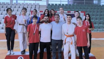Kız Judocular Iğdır Grubunda Şampiyon Oldular