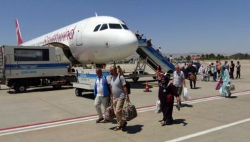 Malatyalı Hacılar Suudi Arabistan'dan Dönüyor