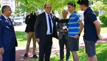 "Parklar, Şehir Yaşamının Nefes Alanlarıdır"