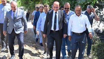 Taş Duvar Örme Çalışmaları Sürüyor