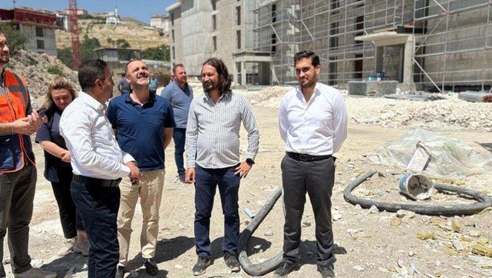 Akçadağ'daki Rezerv Alanlarda İnşaatlar Yükseliyor